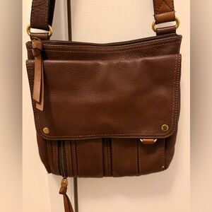 Fossil Brown Vintage Messenger Bag: Crossbody/Shoulder- NWOT